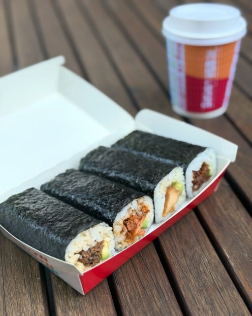 After for a quick lunch on the go? Nothing beats grabbing your sushi favourites from @sushihub Caulfield! 😍